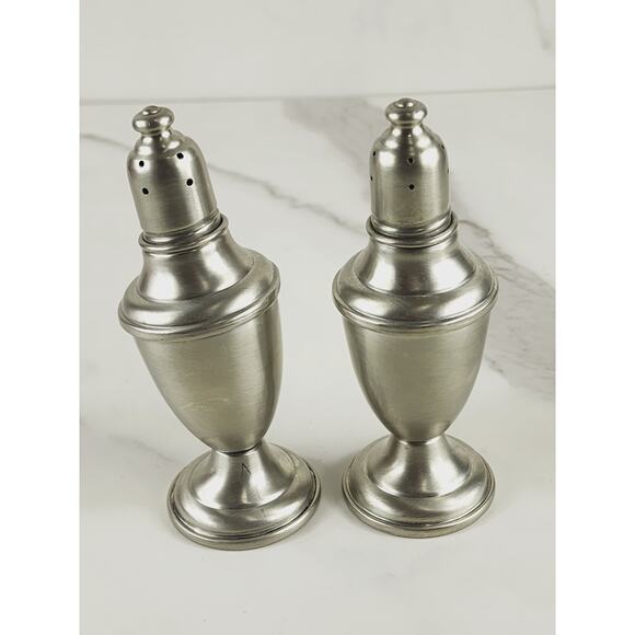 International Pewter Salt & Pepper Shakers 4 3/4" Glass Lined Eagle Mark x2 - Picture 6 of 16